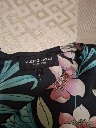 Vestido estampado floral Studio Clásico