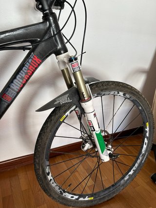 Bicicleta Montagna Rock Shox