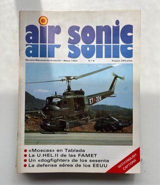 Lote mixto de revistas y fascículos de aviación