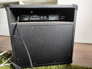 Harley Benton HB-40B Amplificador Bajo