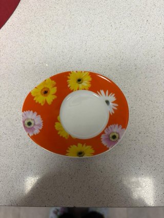 Juego de 6 tazas y platillos florales