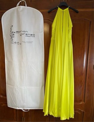 Vestido largo invitada verde lima
