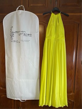 Vestido largo invitada verde lima