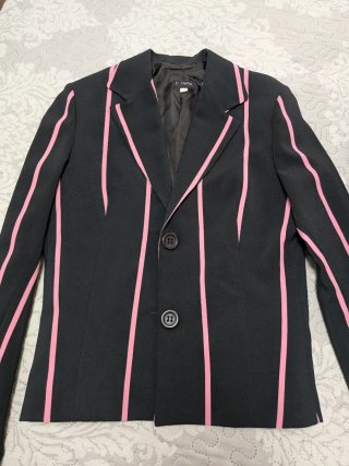Chaqueta F. TAPIA Negra con Rayas Rosas
