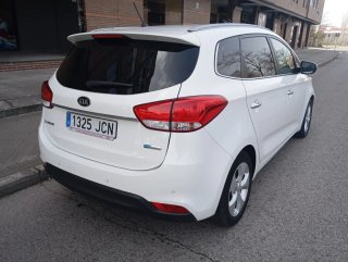 KIA Carens 2015