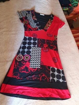 Lote 3 vestidos multicolor T.38
