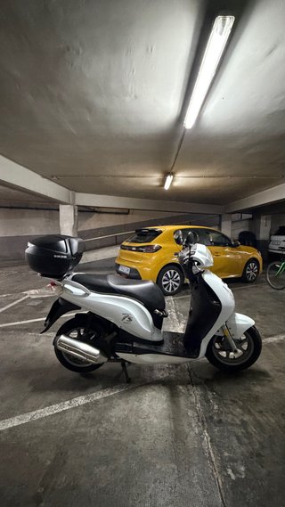 Moto Honda PS 125 con solo 34000 km
