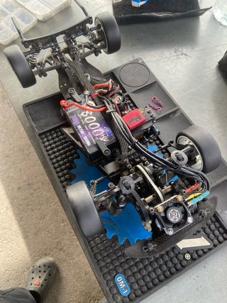 Coche RC 1/10 touring FWD R12FF ULTIMO PRECIO!