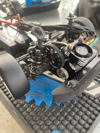 Coche RC 1/10 touring FWD R12FF ULTIMO PRECIO!