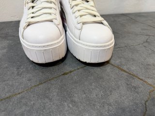Zapatillas Puma plataforma blancas y rosas