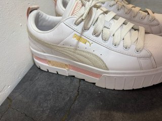 Zapatillas Puma plataforma blancas y rosas