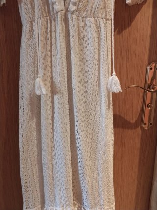 Vestido largo blanco roto estilo hippie