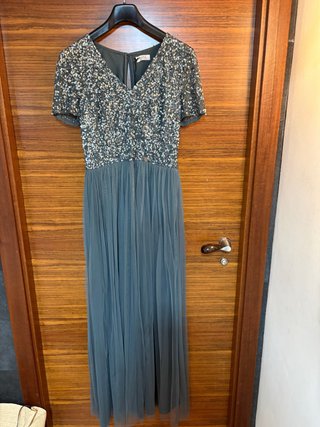 Vestido fiesta lentejuelas gris plata