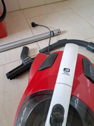Aspirador Hoover Sprint EVO Rojo