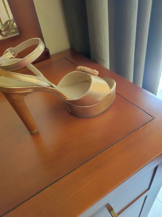Sandalias Pedro Miralles Talla 37 Doradas