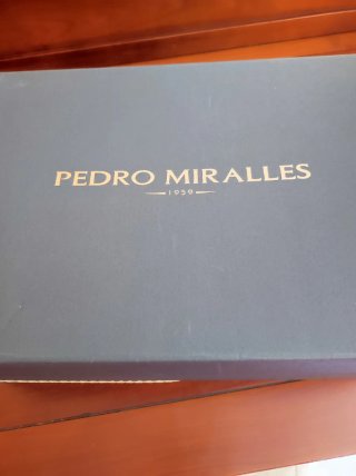 Sandalias Pedro Miralles Talla 37 Doradas