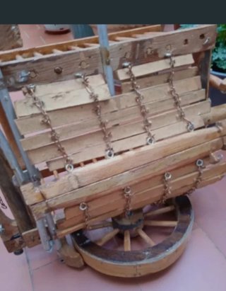 CARRITO HECHO A MANO CARRUAJE MINIATURA ANTIGUO