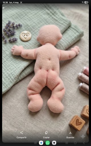 Mini bebé de piel de muñeca. 15 cm