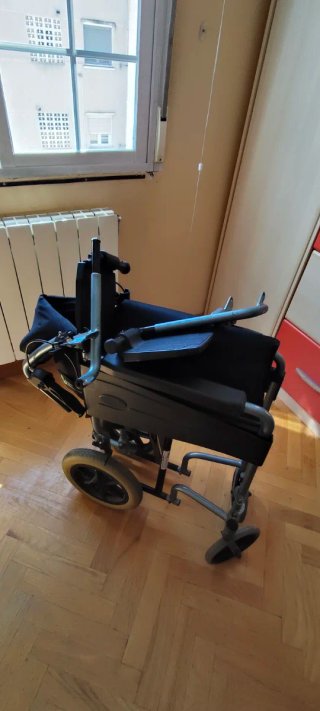 Silla ruedas plegable