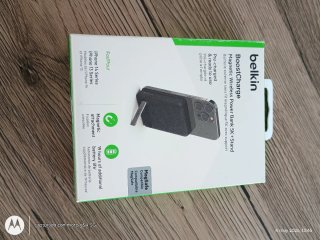 Belkin BoostCharge Power Bank 5K + Supporto
