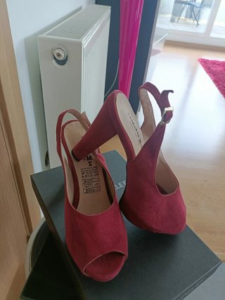 Zapatos Salome tacón puntera abierta granates