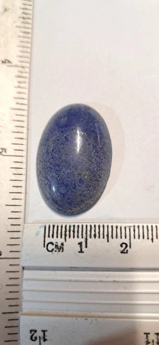 Pietra blu cabochon