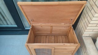 Caseta para perros marrón y transparente