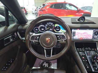 Porsche Panamera 4 E-Hybrid