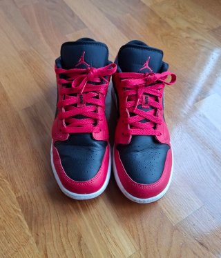 Air Jordan 1 Retro Low Negras y Rojas