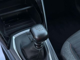Peugeot 208 2021 100cv