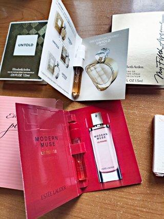 Lote 7 Perfumes Elizabeth Arden y Estée Lauder