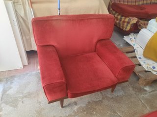 Sofá 3 plazas y 2 sillones rojo