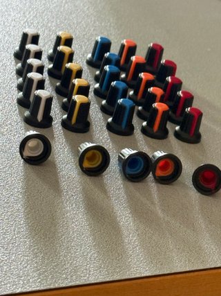 fader cap colorati wh148 – set 30 pezzi nuovo