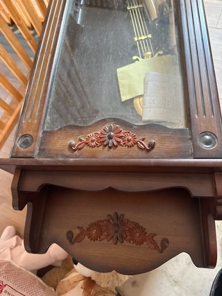 Reloj de pie de madera