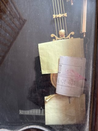 Reloj de pie de madera