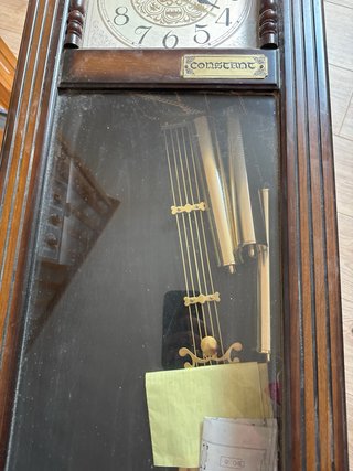 Reloj de pie de madera