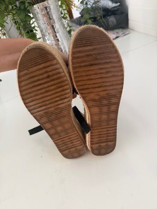 Sandalias esparto negras y beige