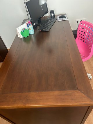 Mueble de madera para despacho