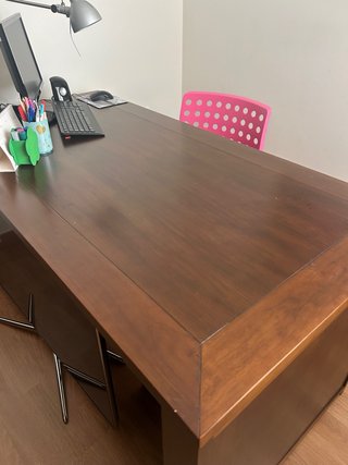 Mueble de madera para despacho