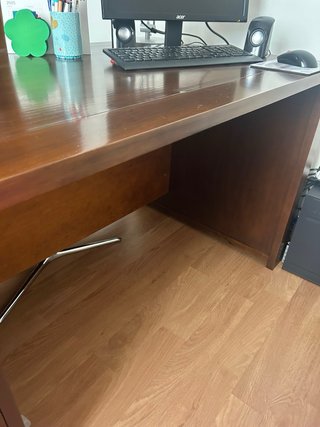 Mueble de madera para despacho
