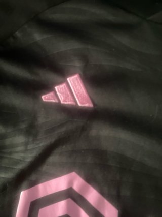 Camiseta Inter Miami Messi Adidas Negra Rosa