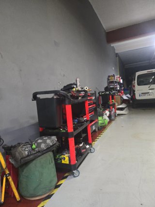 Traspaso nave con opción a taller lavadero o chapa
