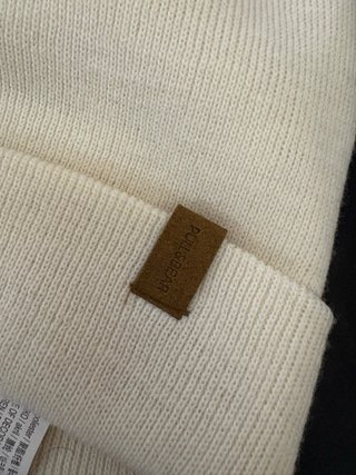 Gorro de lana crema Pull&Bear