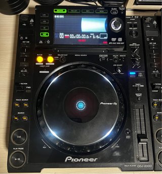 Pioneer CDJ-2000
