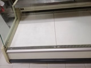 Vitrina expositora refrigerada carnicería.