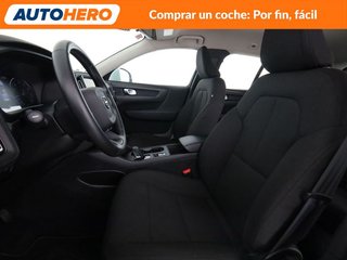 Volvo XC40 1.5 T2 Momentum Core 2WD