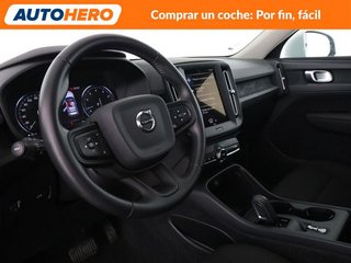 Volvo XC40 1.5 T2 Momentum Core 2WD