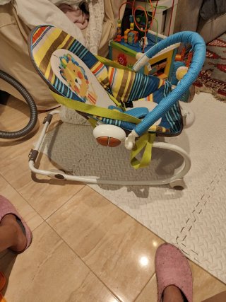 Hamaca para bebé con música y vibración