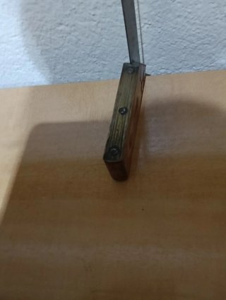 Escuadra de carpintero antigua