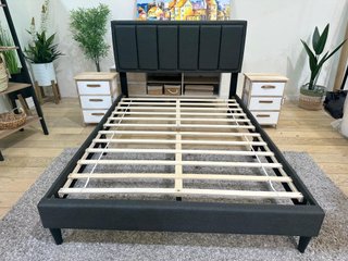 Cama de matrimonio para colchón de 150x190cm